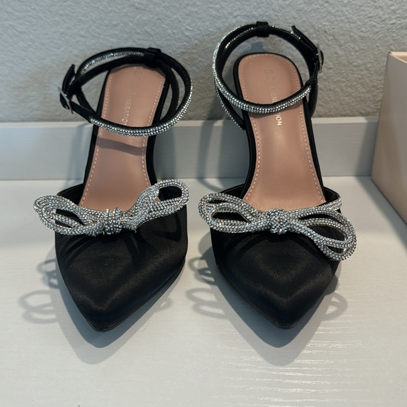 BCBG Elegant Evening Pumps - Picture 4 of 8
